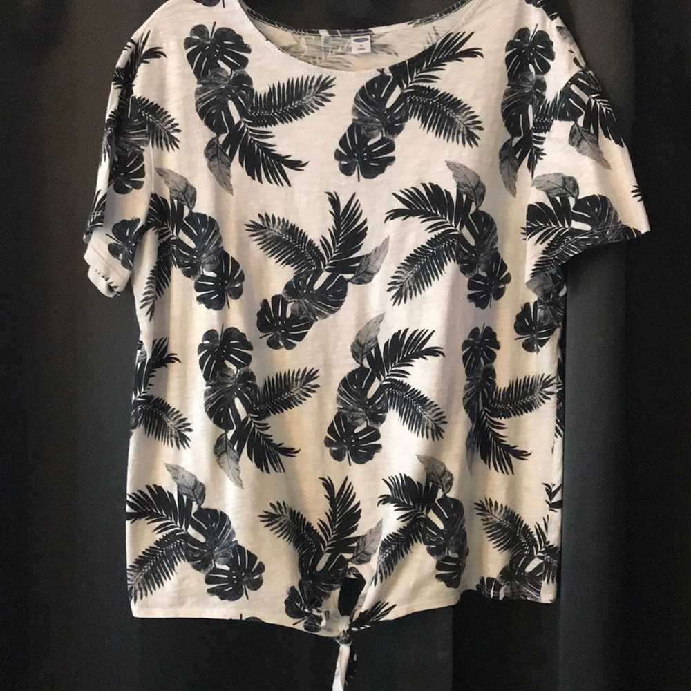 Black and white palm pattern top with tie in front